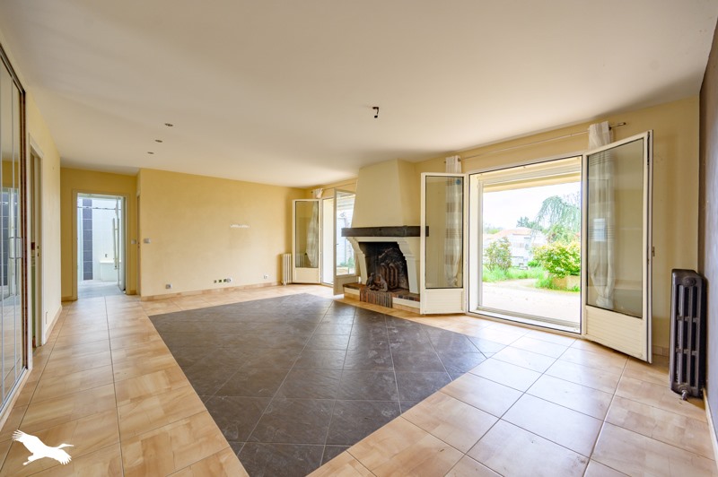 Vente Maison STE SOULLE - 6 pièces -148 m² - (17220)