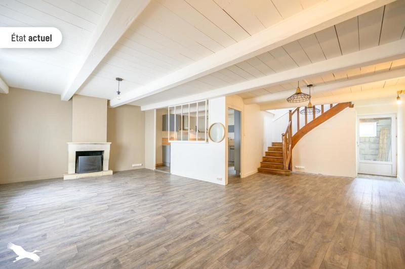 Vente Maison STE SOULLE - 5 pièces -102 m² - (17220)