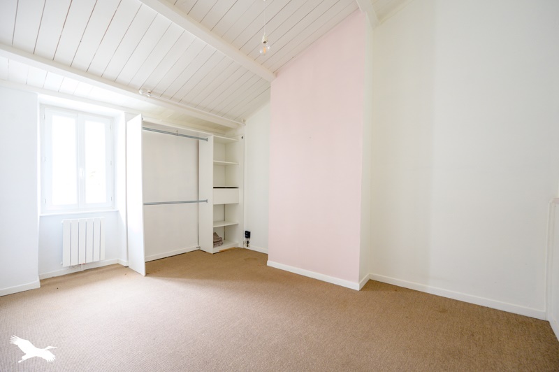 Vente Maison STE SOULLE - 5 pièces -102 m² - (17220)
