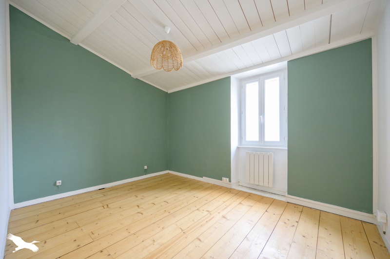 Vente Maison STE SOULLE - 5 pièces -102 m² - (17220)