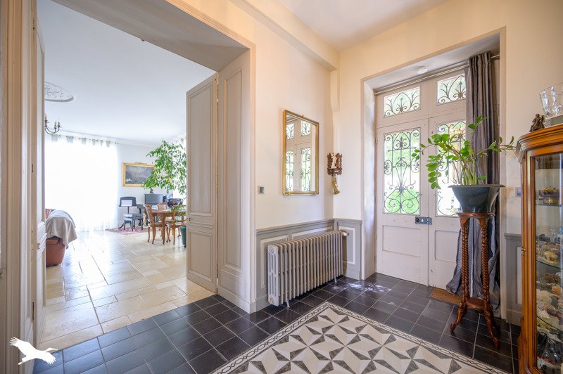 Vente Maison PUILBOREAU - 8 pièces -263 m² - (17138)