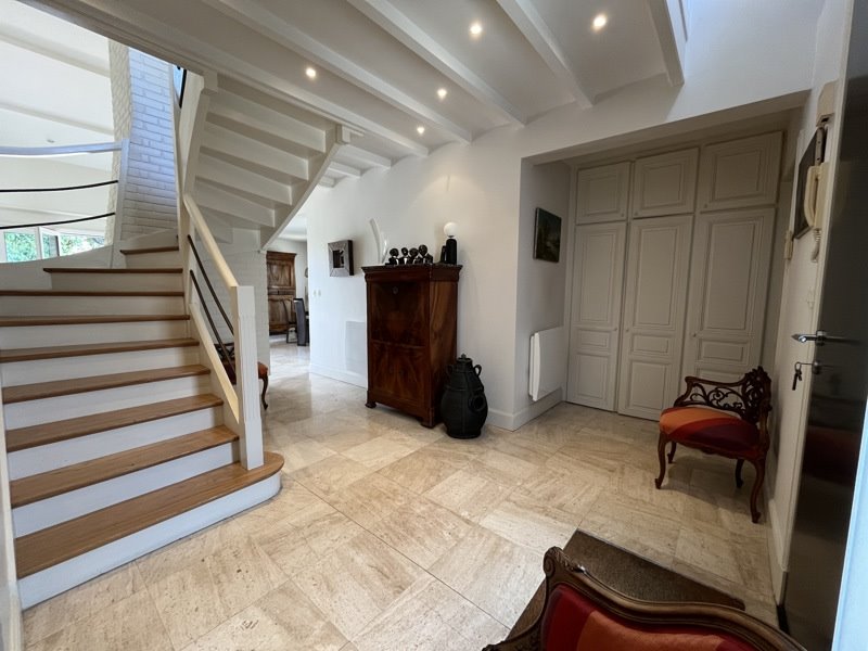 Vente Maison PUILBOREAU - 8 pièces -160 m² - (17138)