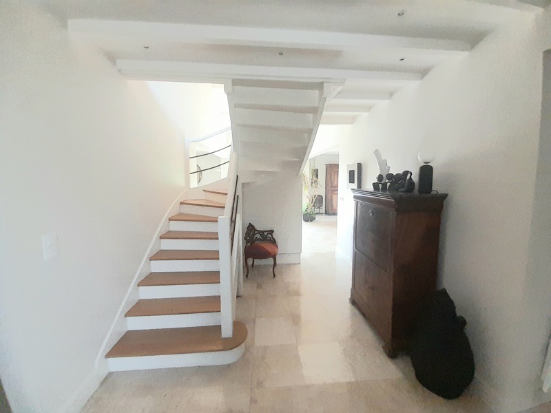 Vente Maison PUILBOREAU - 8 pièces -160 m² - (17138)