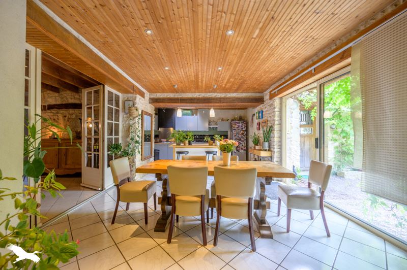 Vente Maison STE SOULLE - 5 pièces -196 m² - (17220)