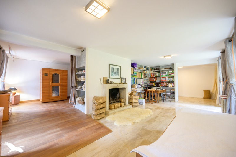 Vente Maison L HOUMEAU - 8 pièces -289 m² - (17137)