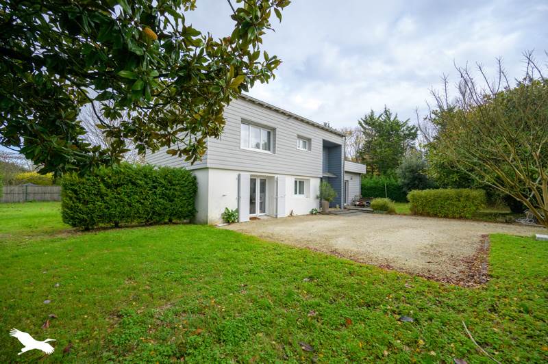 Vente Maison DOMPIERRE SUR MER - 8 pièces -150 m² - (17139)