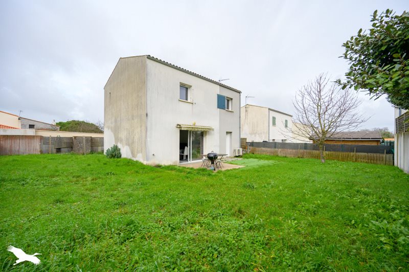 Vente Maison STE SOULLE - 5 pièces -79 m² - (17220)