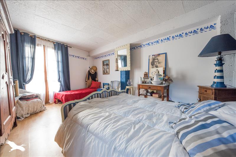 Vente Maison ST DENIS D OLERON - 6 pièces -240 m² - (17650)