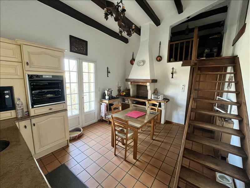 Vente Maison ST GEORGES D OLERON - 8 pièces -194 m² - (17190)