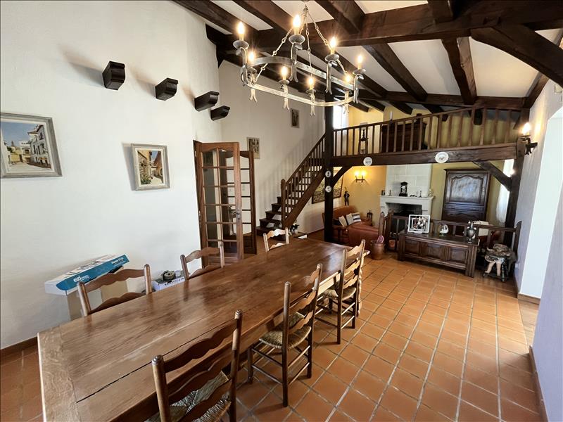 Vente Maison ST GEORGES D OLERON - 8 pièces -194 m² - (17190)