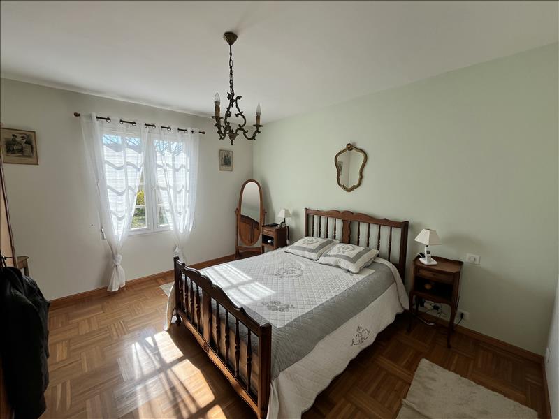 Vente Maison ST GEORGES D OLERON - 8 pièces -194 m² - (17190)