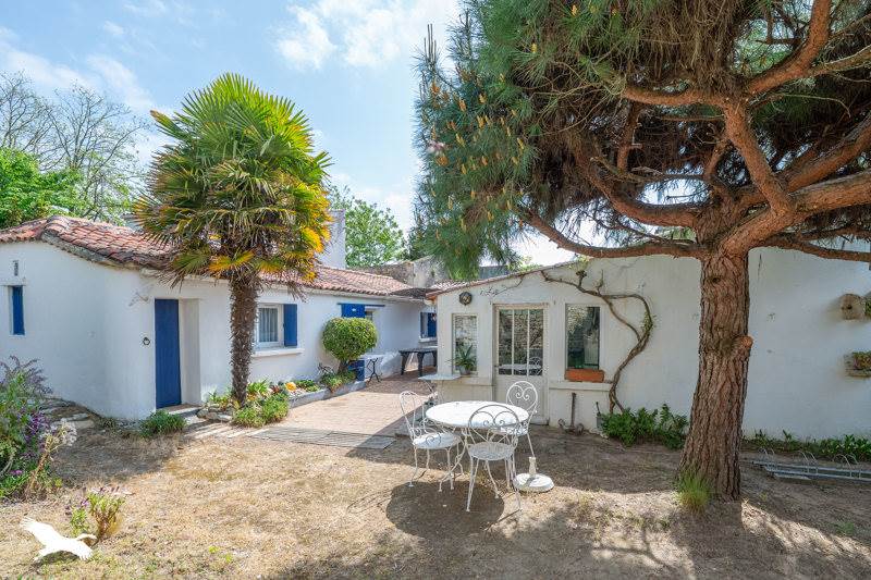 Vente Maison LA BREE LES BAINS - 6 pièces -85 m² - (17840)