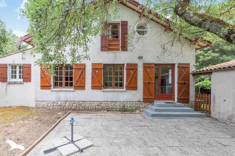 Vente Maison ST GEORGES D OLERON - 8 pièces -105 m² - (17190)