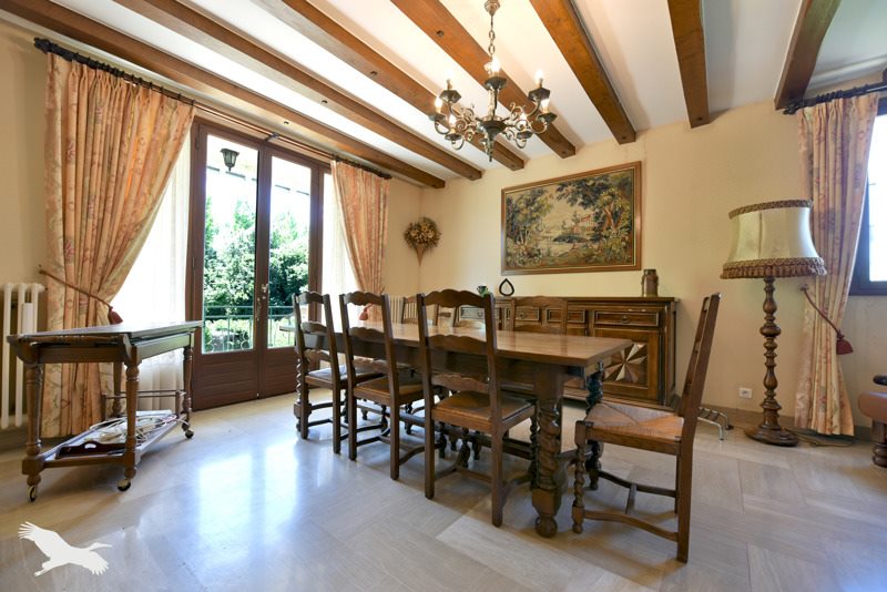 Vente Maison VEUZAIN SUR LOIRE - 8 pièces -169 m² - (41150)