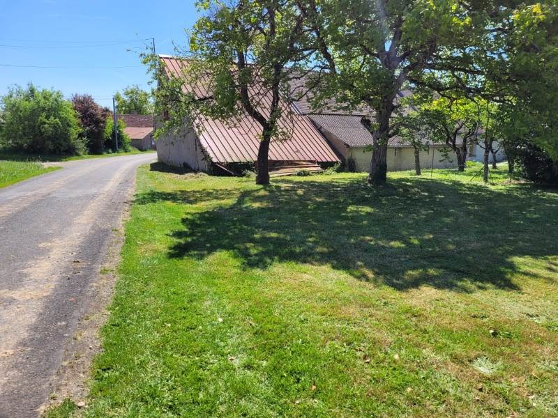 Vente Grange MONTEAUX - 1 pièce -47 m² - (41150)