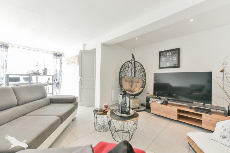 Vente Maison VEUZAIN SUR LOIRE - 7 pièces -215 m² - (41150)