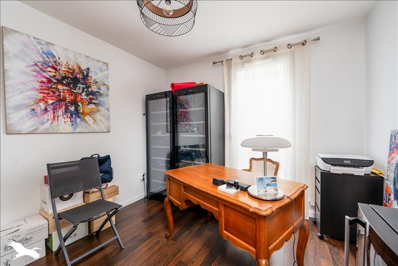 Vente Appartement BORDEAUX - 4 pièces -90 m² - (33300)
