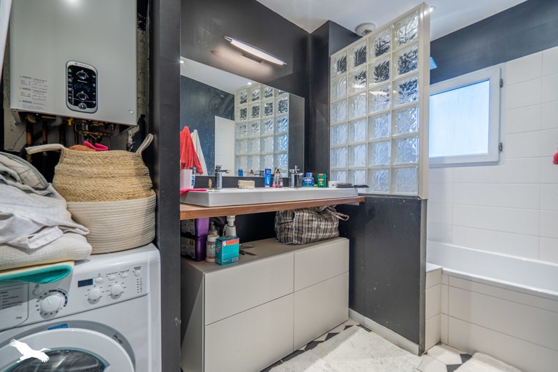 Vente Appartement BORDEAUX - 3 pièces -90 m² - (33300)