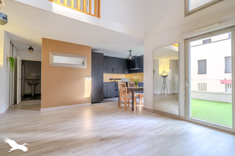Vente Appartement BORDEAUX - 4 pièces -93 m² - (33300)