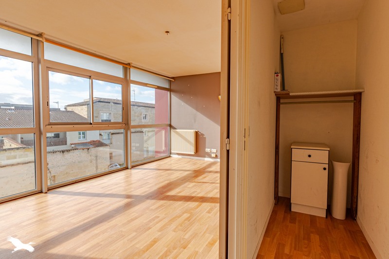 Vente Appartement BORDEAUX - 2 pièces -49 m² - (33300)