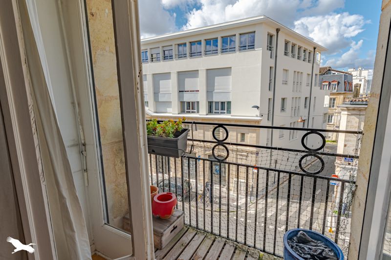 Vente Appartement BORDEAUX - 3 pièces -84 m² - (33300)