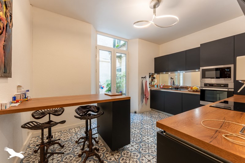Vente Appartement BORDEAUX - 4 pièces -147 m² - (33300)