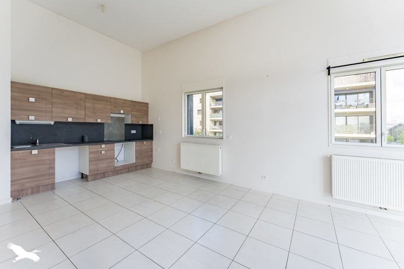 Vente Appartement BORDEAUX - 4 pièces -75 m² - (33300)
