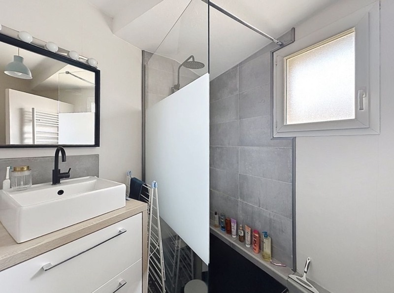 Vente Appartement BORDEAUX - 2 pièces -43 m² - (33000)