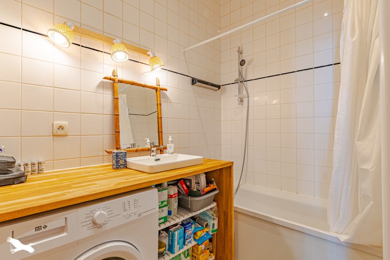 Vente Appartement BORDEAUX - 2 pièces -44 m² - (33000)