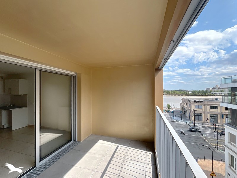 Vente Appartement BORDEAUX - 3 pièces -64 m² - (33300)