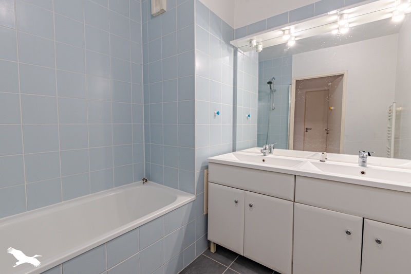 Vente Appartement BORDEAUX - 4 pièces -91 m² - (33300)