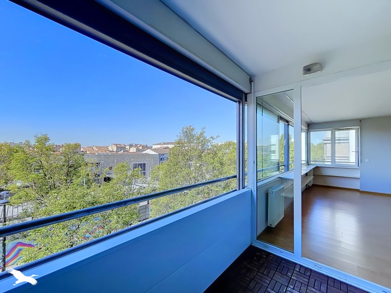 Vente Appartement BORDEAUX 33300 3 pièces - 99 m²