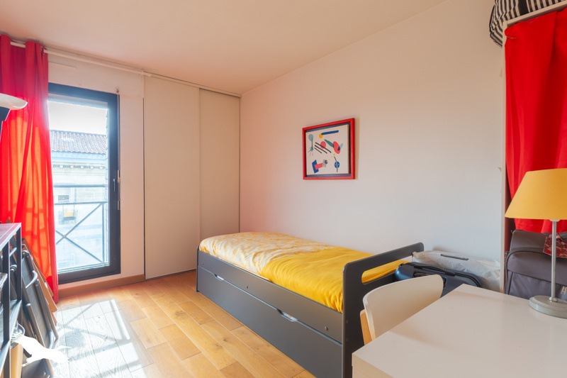 Vente Appartement Bordeaux - 4 pièces -97 m² - (33300)