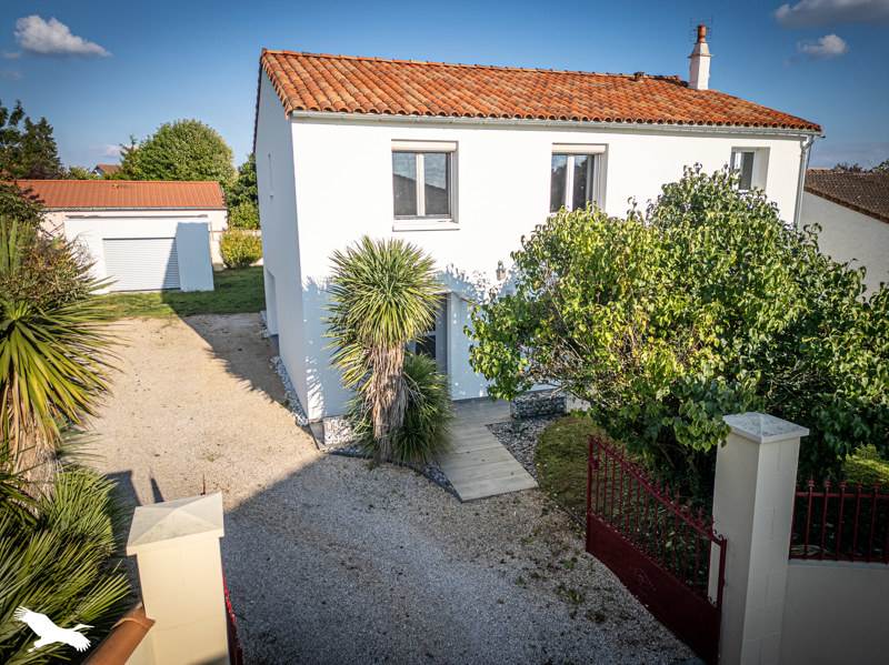 Vente Maison CHAURAY - 6 pièces -142 m² - (79180)