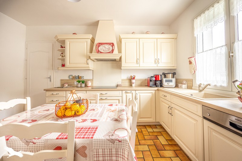 Vente Maison CHAURAY - 6 pièces -137 m² - (79180)