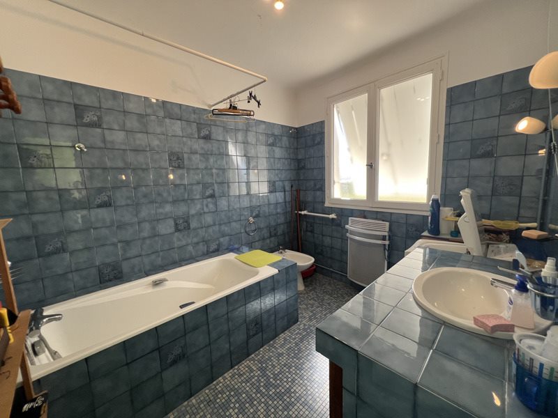 Vente Maison CHAMPDENIERS - 6 pièces -135 m² - (79220)