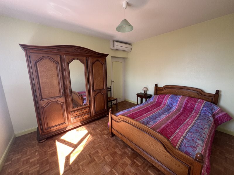 Vente Maison CHAMPDENIERS - 6 pièces -135 m² - (79220)