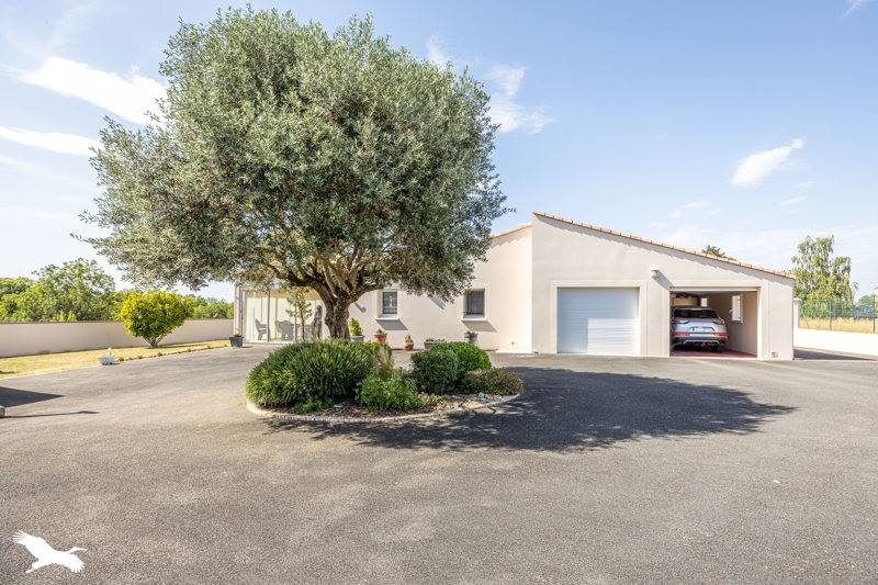 Vente Maison CHAURAY - 8 pièces -224 m² - (79180)