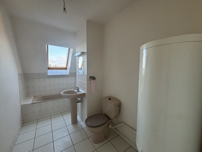 Vente Appartement ST FLORENT SUR CHER - 2 pièces -46 m² - (18400)