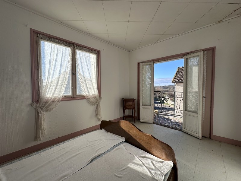 Vente Maison CORQUOY - 6 pièces -94 m² - (18190)