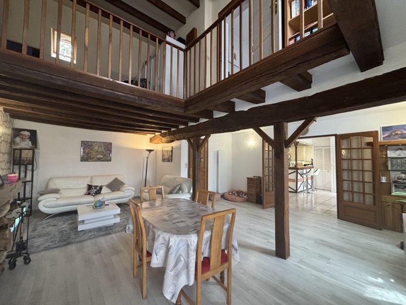 Vente Maison CHAROST - 4 pièces -125 m² - (18290)