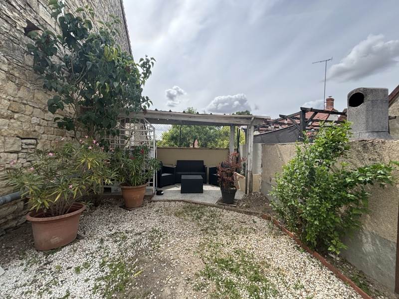 Vente Maison CHAROST - 4 pièces -125 m² - (18290)