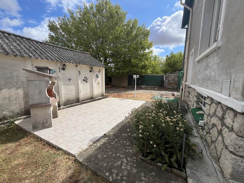 Vente Maison CIVRAY - 5 pièces -126 m² - (18290)