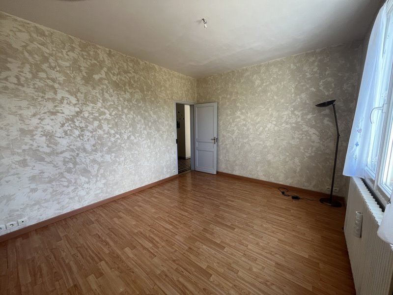 Vente Maison CIVRAY - 5 pièces -126 m² - (18290)