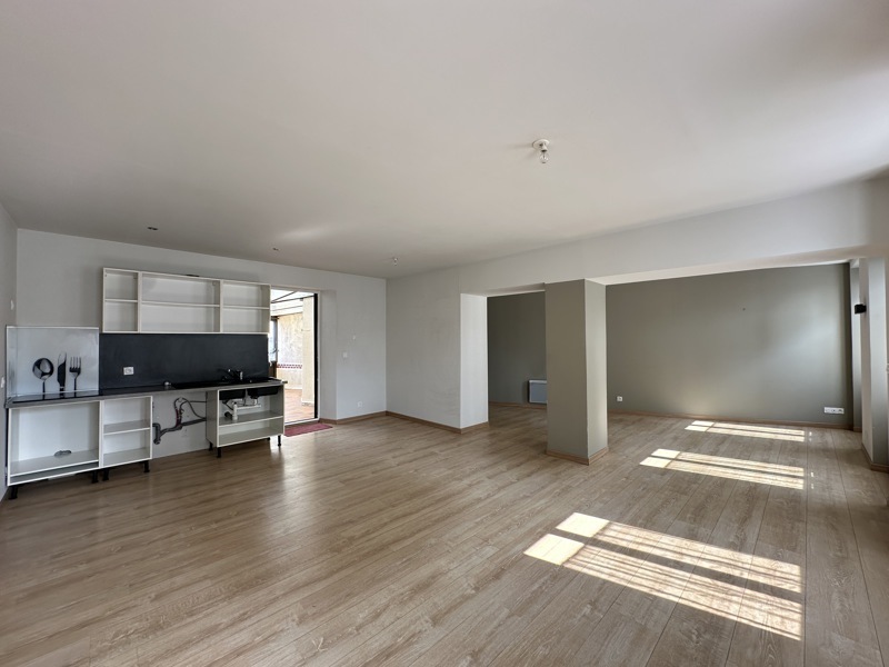 Vente Appartement ST FLORENT SUR CHER - 4 pièces -142 m² - (18400)