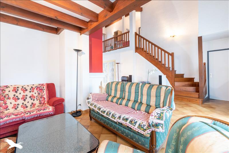Vente Maison ST PIERRE DU MONT - 7 pièces -179 m² - (40280)
