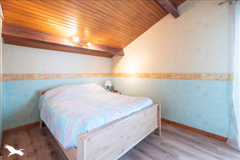 Vente Maison ST PIERRE DU MONT - 7 pièces -179 m² - (40280)