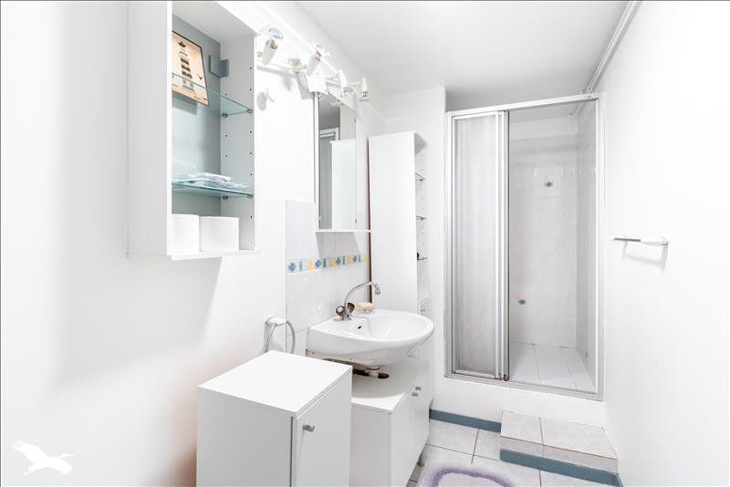 Vente Maison ST PIERRE DU MONT - 7 pièces -179 m² - (40280)