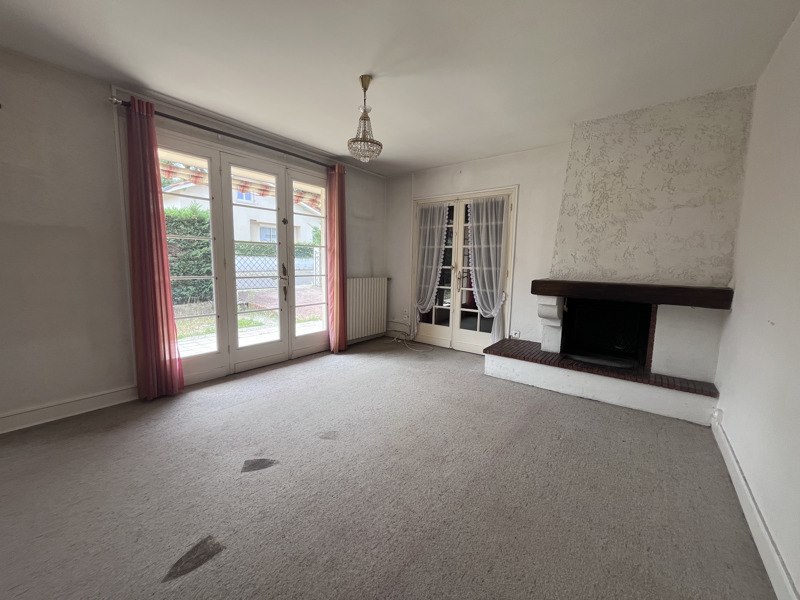 Vente Maison Saint-Pierre-du-Mont - 6 pièces -140 m² - (40280)