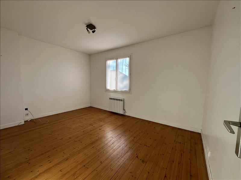 Vente Maison LA FLOTTE - 9 pièces -183 m² - (17630)